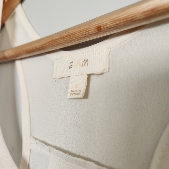 Flowy Cream Tank - Picture 5 of 9